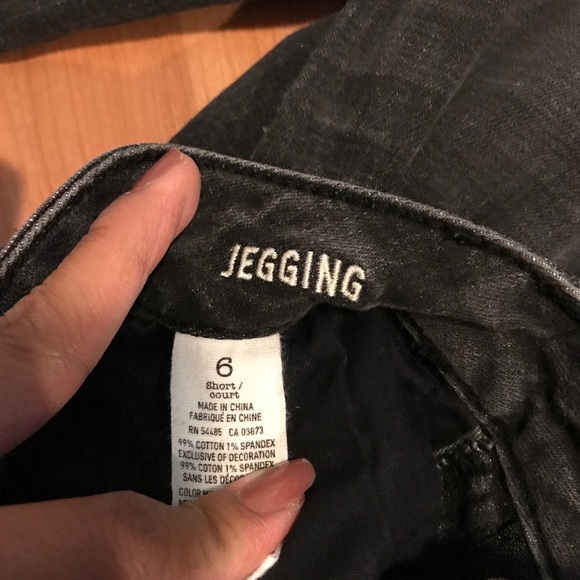 American Eagle Jeans - Picture 4 of 4